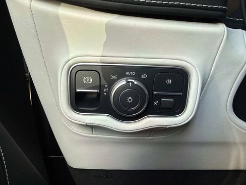 Certified 2025 Mercedes-Benz G 63 AMG 4MATIC image 35