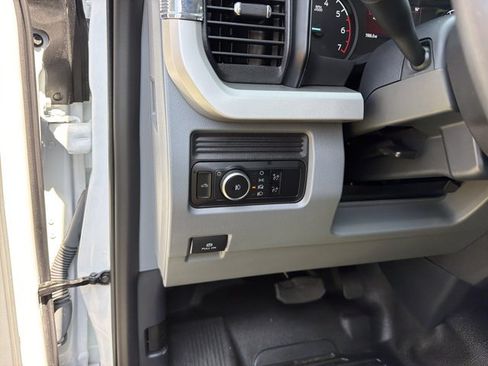 Used 2024 Ford F250 XL w/ XL Off-Road Package AWD/4WD image 18