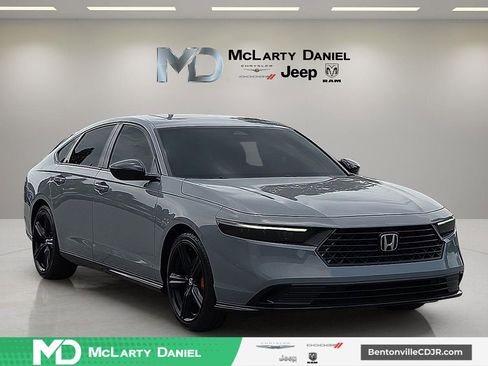 Used 2024 Honda Accord Sport image 1