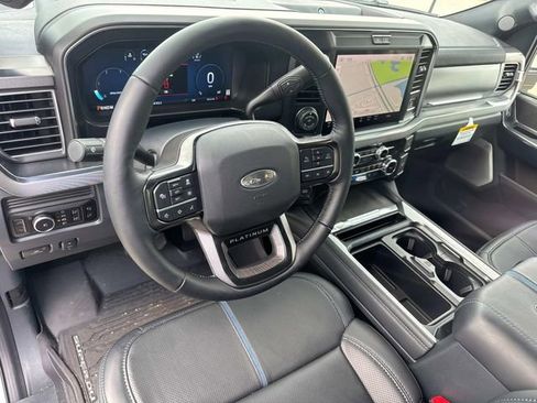 New 2025 Ford F250 Platinum image 9