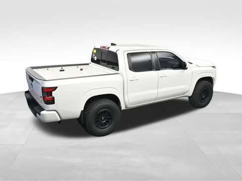 Used 2022 Nissan Frontier SV RWD image 21