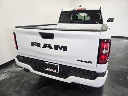 New 2026 RAM 1500 Express AWD/4WD image 20