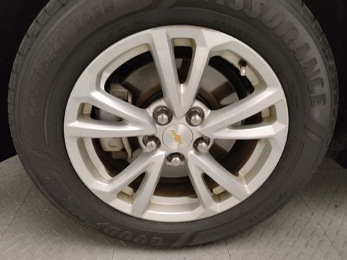 Used 2017 Chevrolet Equinox LT w/ Convenience Package image 31