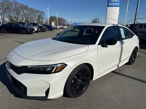 Certified 2025 Honda Civic Sport image 4