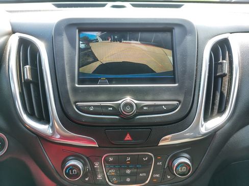 Used 2019 Chevrolet Equinox LT FWD image 26