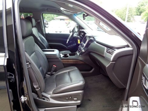 Used 2017 Chevrolet Tahoe LT AWD/4WD image 27