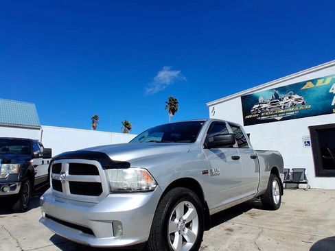 Used 2015 RAM 1500 Express image 3