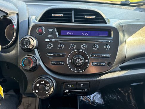Used 2012 Honda Fit Sport image 20
