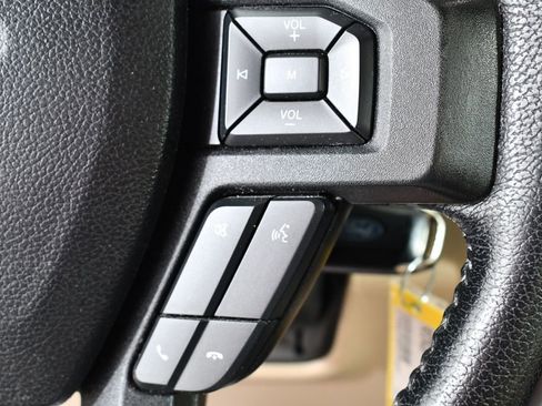 Used 2015 Ford F150 XLT w/ Equipment Group 301A Mid RWD image 31