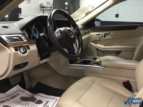 Used 2016 Mercedes-Benz E 350 4MATIC Sedan image 22