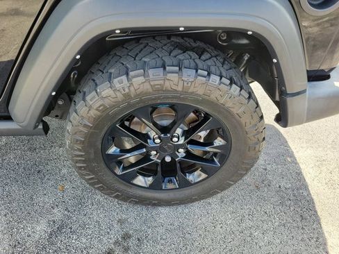 Certified 2021 Jeep Wrangler Unlimited Islander image 10