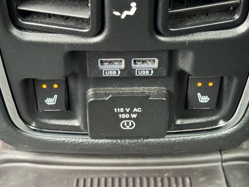 Used 2018 Jeep Grand Cherokee Trailhawk AWD/4WD image 13