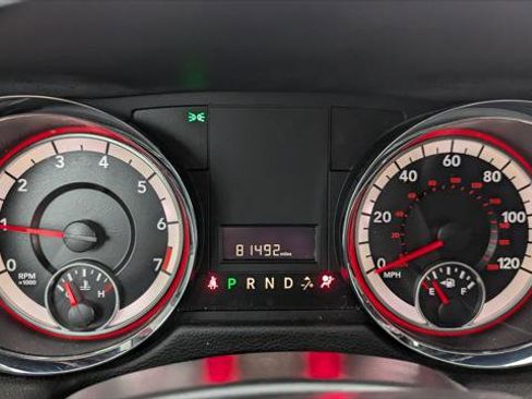 Used 2018 Dodge Grand Caravan SE image 23