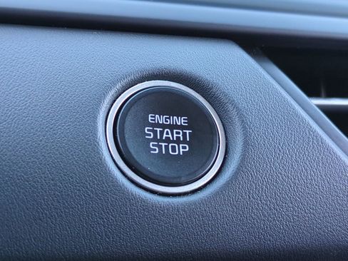 Certified 2025 Kia Seltos EX w/ EX Sunroof Package image 29