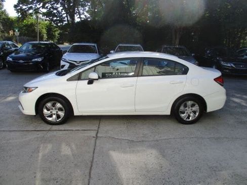 Used 2014 Honda Civic LX image 2