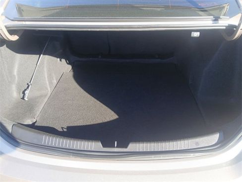 Used 2023 Chevrolet Malibu LT image 22