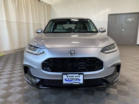 Used 2026 Honda HR-V EX-L image 2