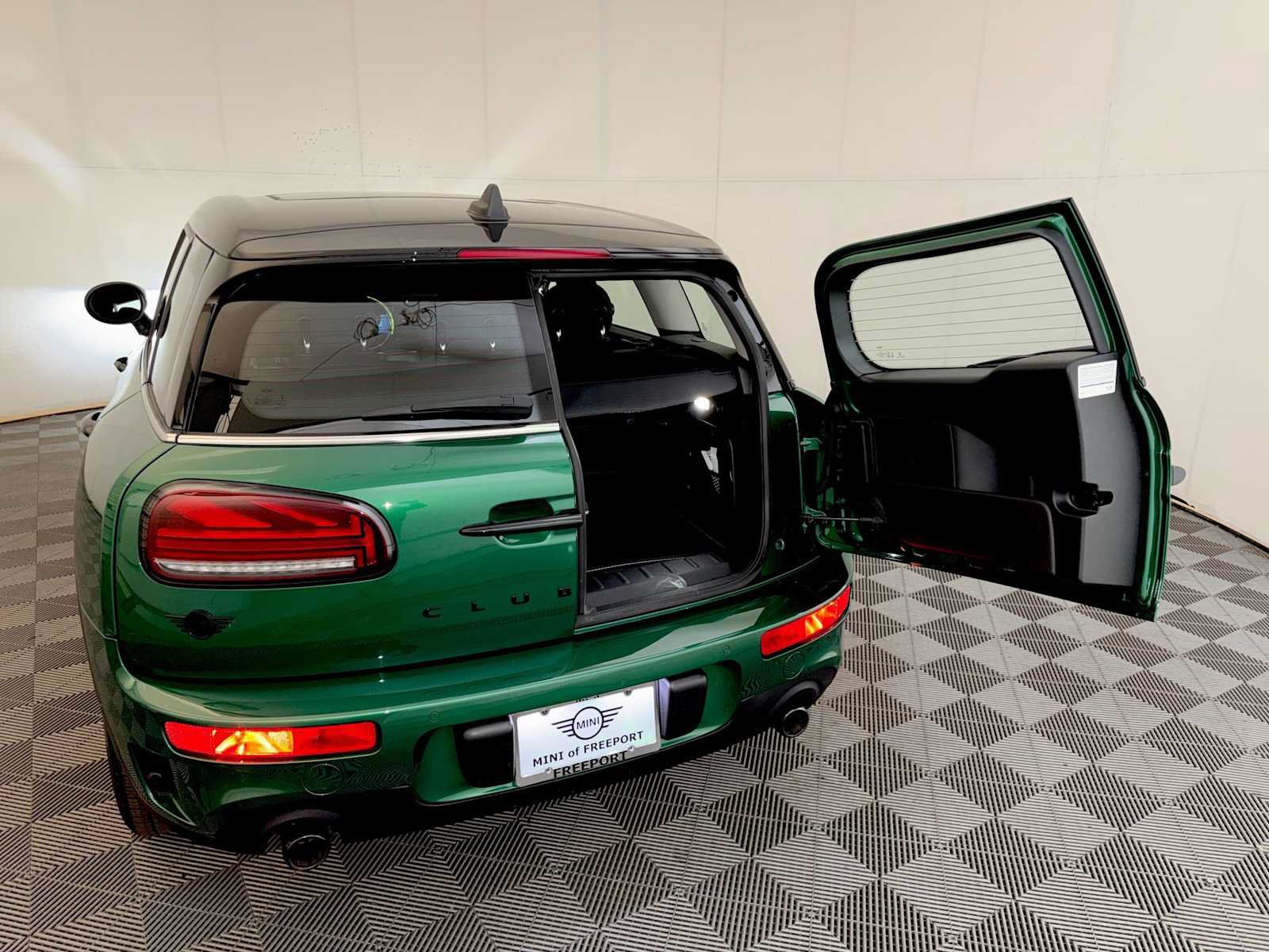Used 2024 MINI Cooper Clubman S AWD/4WD image 22