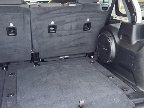 Used 2019 Jeep Wrangler Unlimited Sahara image 23