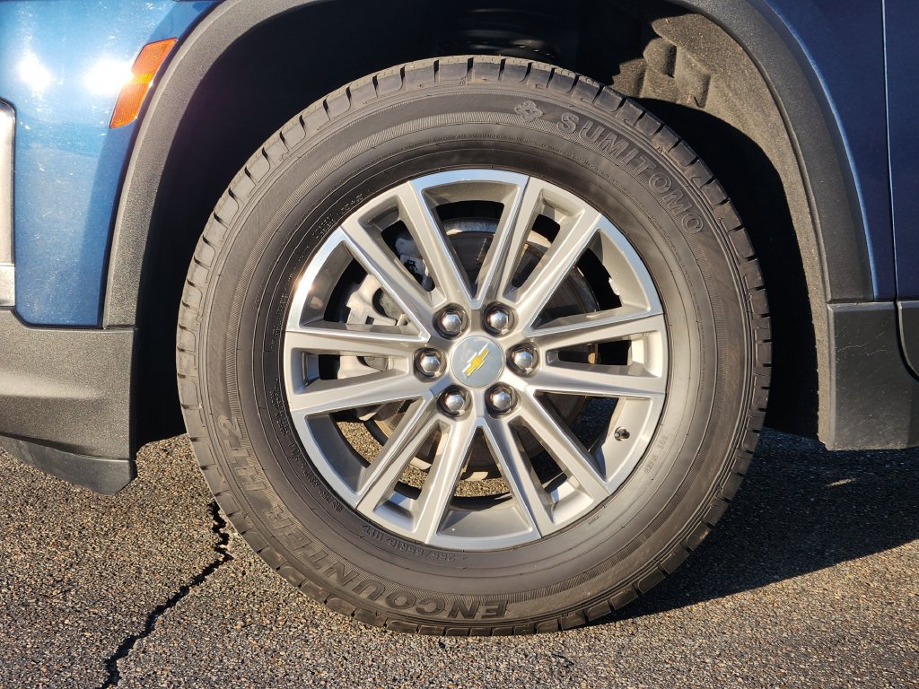 Used 2022 Chevrolet Traverse LT FWD image 10