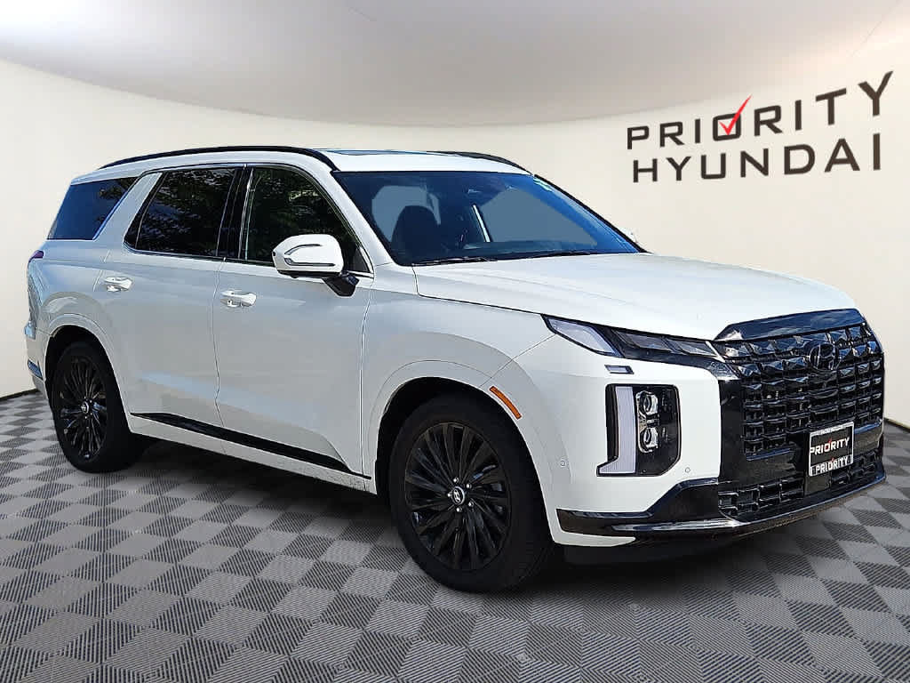 Used 2025 Hyundai Palisade Calligraphy AWD/4WD image 3