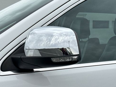 Used 2022 Jeep Grand Cherokee Limited w/ Trailer Tow Group IV image 55