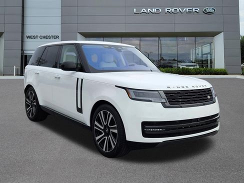 Certified 2023 Land Rover Range Rover SE image 2