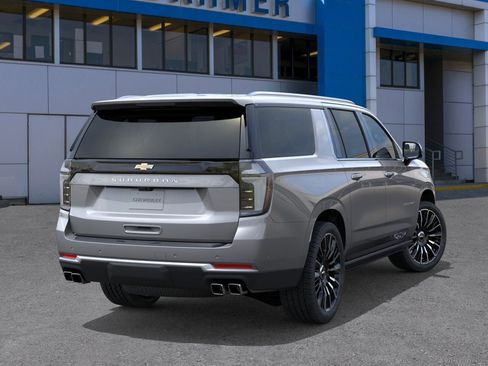 New 2026 Chevrolet Suburban High Country image 22