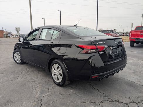 Used 2020 Nissan Versa S image 8
