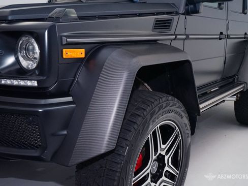 Used 2017 Mercedes-Benz G 550 Squared image 11