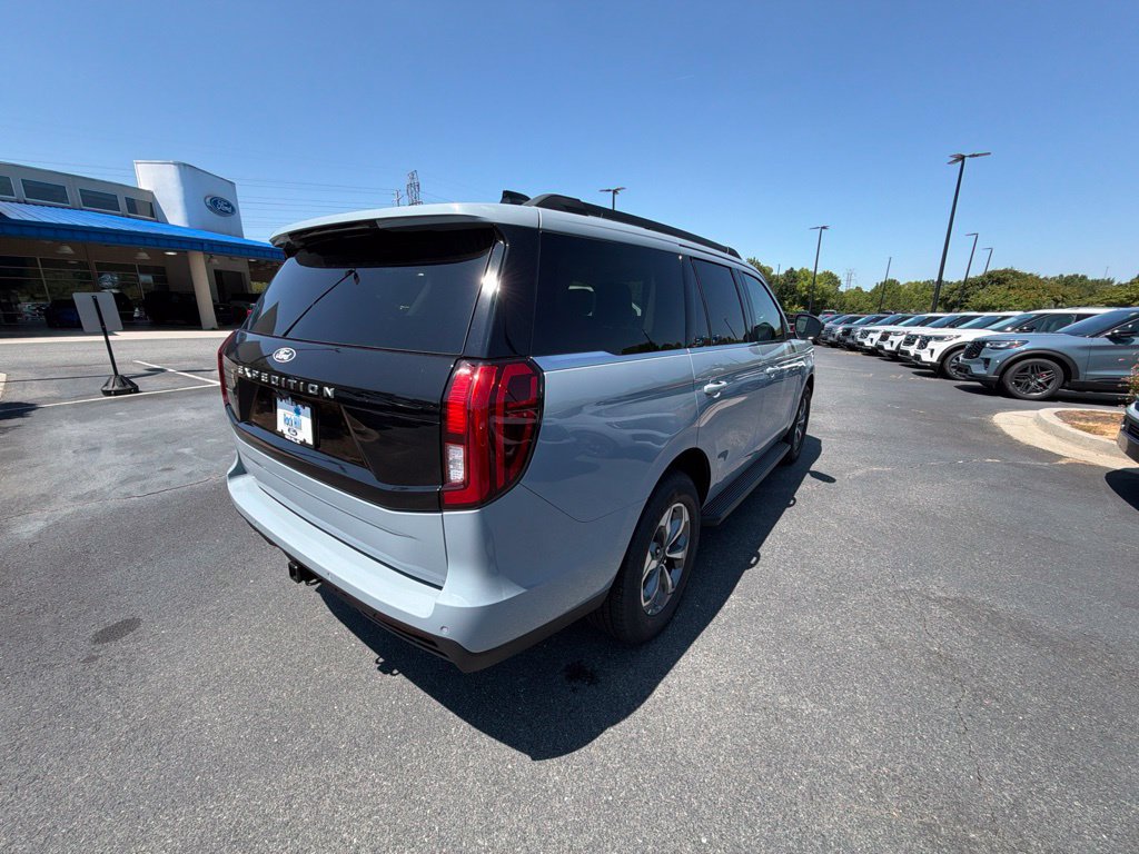 New 2027 Ford Expedition Active RWD image 17
