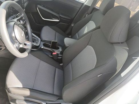 Certified 2025 Kia Soul LX w/ LX Technology Package image 11