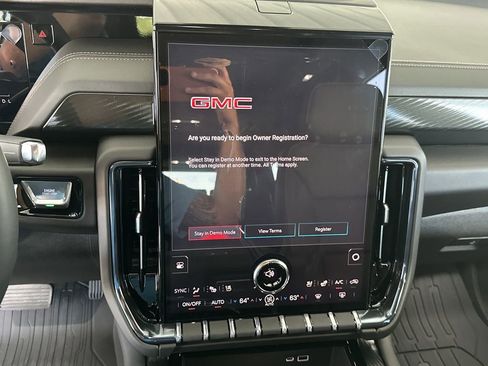 New 2026 GMC Yukon XL AT4 w/ AT4 Premium Plus Package AWD/4WD image 24