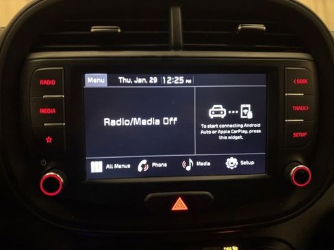 Certified 2022 Kia Soul LX w/ Technology Package image 16