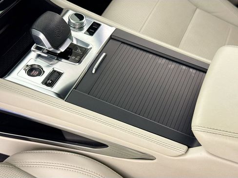 Used 2024 Jaguar F-PACE SVR AWD/4WD image 21