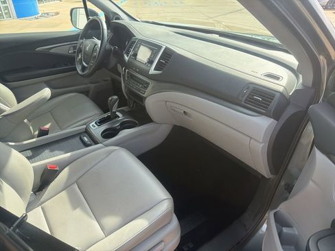 Used 2017 Honda Ridgeline RTL image 25