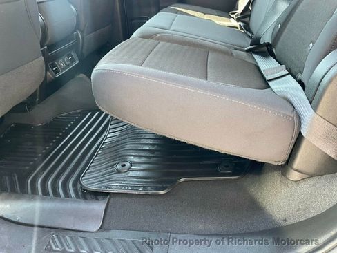 Used 2022 Chevrolet Silverado 1500 LT w/ Z71 Off-Road Package image 16