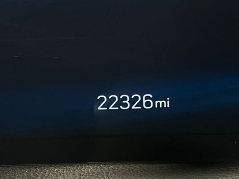 Used 2024 Cadillac XT4 Premium Luxury image 16