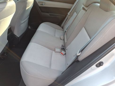 Used 2016 Toyota Corolla LE FWD image 7