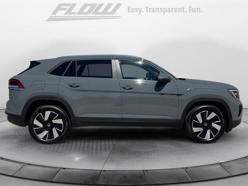 New 2026 Volkswagen Atlas Cross Sport SE image 8
