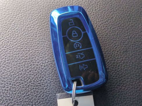 Used 2020 Ford F150 Raptor w/ Equipment Group 802A Luxury image 36