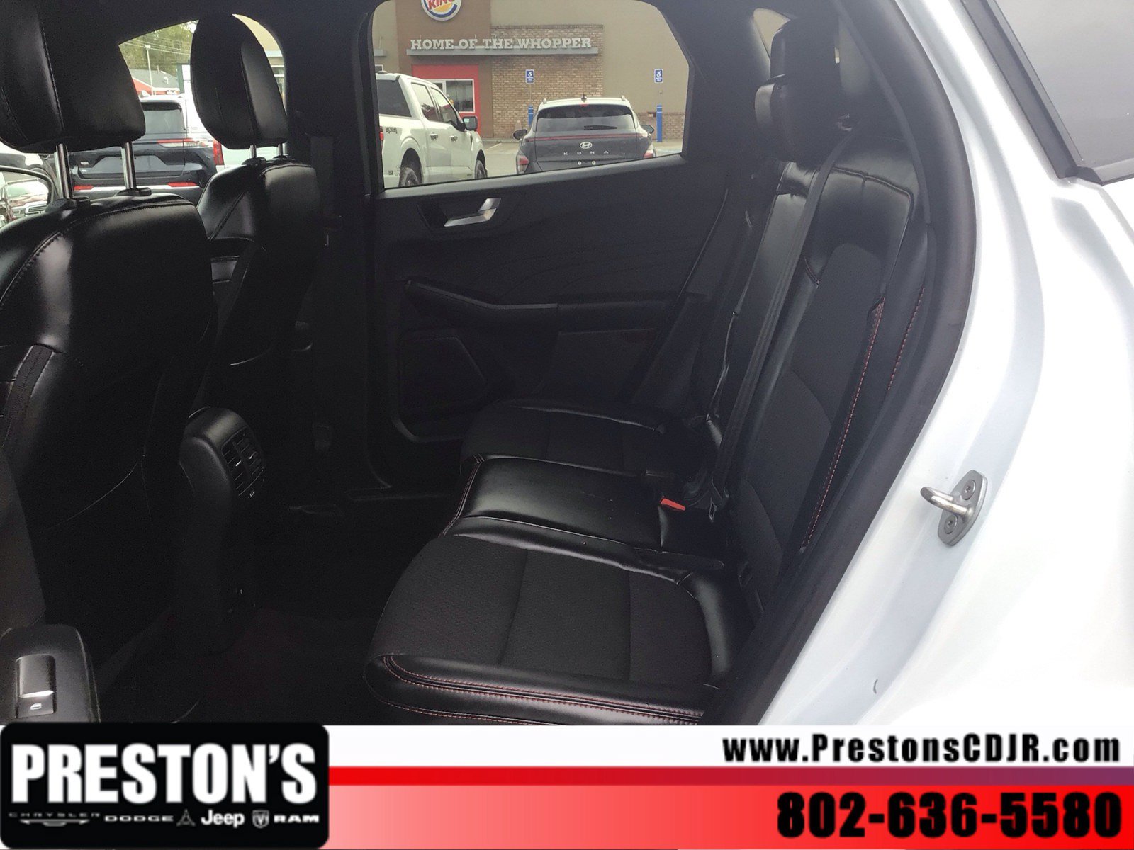 Used 2025 Ford Escape ST-Line Select AWD/4WD image 23