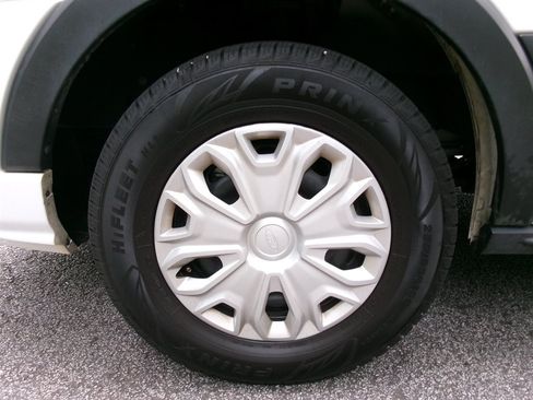 Used 2024 Ford Transit 350 XLT RWD image 38