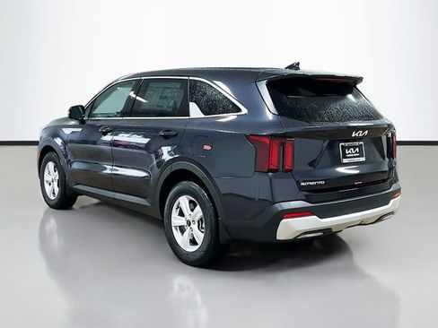 New 2026 Kia Sorento LX image 5