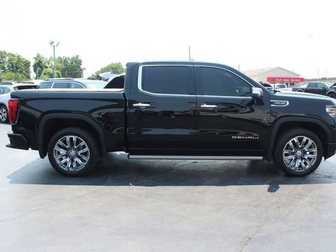 Used 2022 GMC Sierra 1500 Denali w/ Technology Package AWD/4WD image 13