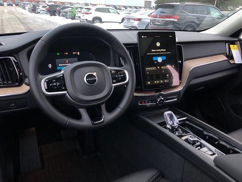 Used 2026 Volvo XC60 B5 Ultra w/ Protection Package Premier AWD/4WD image 9