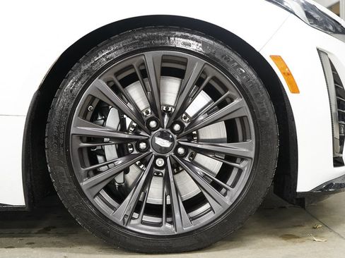 Used 2022 Cadillac CT5 V Blackwing RWD image 40