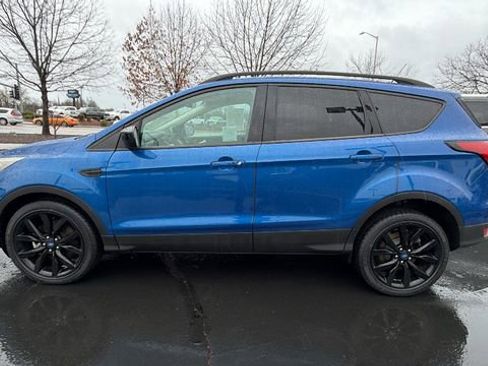 Used 2019 Ford Escape SE image 7