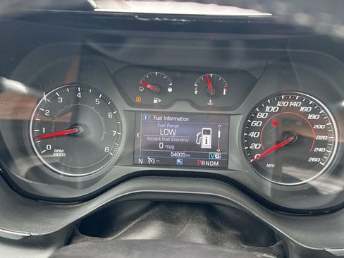 Used 2019 Chevrolet Camaro LT w/ Technology Package RWD image 7