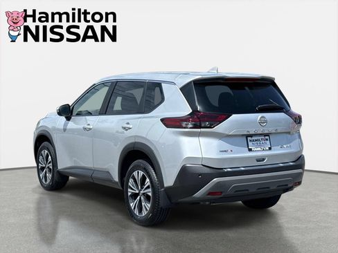 Used 2023 Nissan Rogue SV AWD/4WD image 4